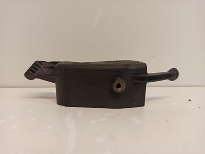 Опора трубы интеркулер a5 8w 04e145532 фото №1