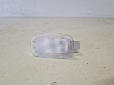 Лампа освітлення салону mercedes w246 1.8 cdi 2013r a2218200401 фото №1