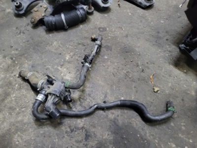 Корпус дроти термостата 1.6 dci 110618527r фото №1