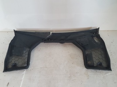 Mercedes w205 c-klasa жабо прокладка w205 c-klasa фото №1