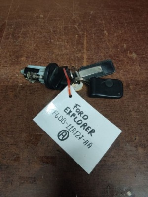 Замок запалювання ключі ford explorer ii usa f6db-11a127-aa фото №1