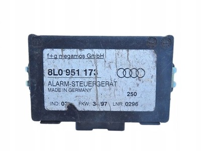Модуль блок керування сигналізація оригінальний номер audi 8l0951173 фото №1