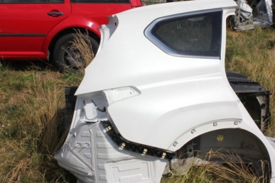 Hyundai santa fe 4 iv чверть крила права задня фото №1