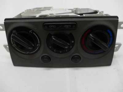 Mazda premacy панель керування кондиціонера фото №1