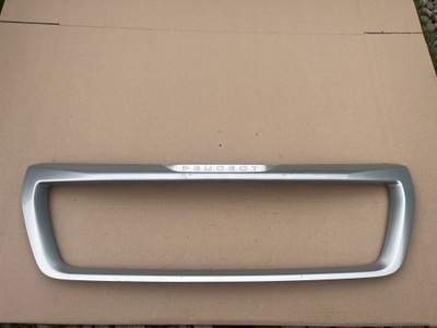 Решётка радиатора решётка радиатора eu peugeot boxer iii lift 2015 - 2019 . фото №1