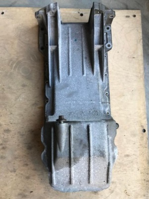 Поддон масляная dodge charger 6,4 2015- 5,7 hemi фото №1