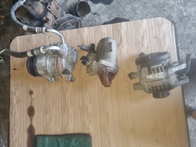 Генератор toyota yaris ii 1.0b 27060-0q030 фото №1