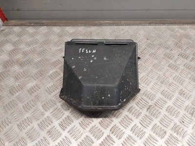 Tesla model s 100638400c канали повітря фото №1