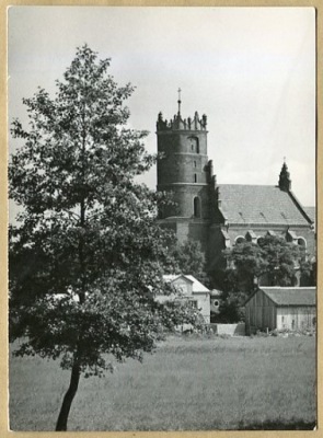 CHODEL :: Kościół