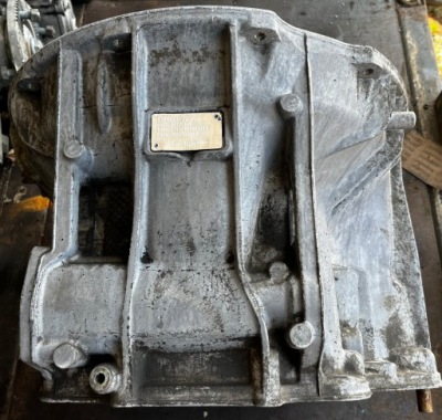 Передня корпус коробки передач g281-12 actros mp2 mp3 фото №1