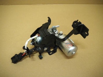 Насос гальмівна toyota c-hr 1.8 hybrid фото №1