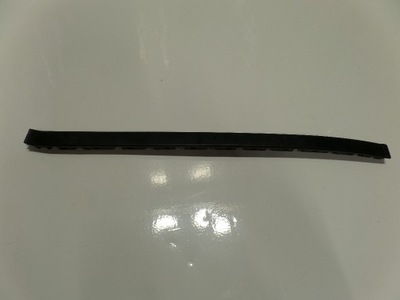 Kia sorento ii молдинг передньої скло ліва фото №1