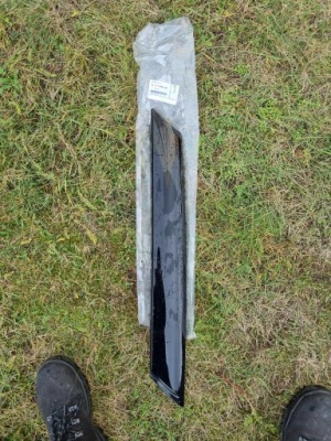 Mini f60 захист пластик молдинг стійку  правий 51137390102 фото №1