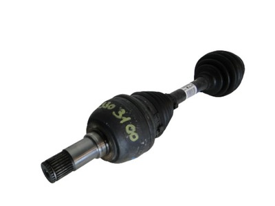 Mercedes cla 117 w117 привідний вал передня ліва фото №1