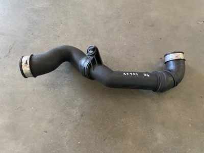 Труба воздуха интеркулер vw passat b6 1.9 tdi фото №1