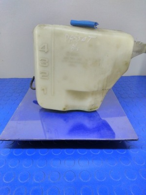 Vw passat b4 бак жидкость распылителя 3a0955453 фото №1