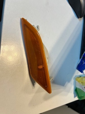 Лампа габаритна ліва mercedes c w204 фото №1