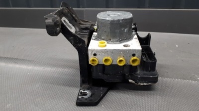 0265243895 насос abs opel adam 14r фото №1