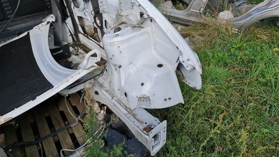 Mercedes vito 639 четверть лонжерон подкрылок левая фото №1