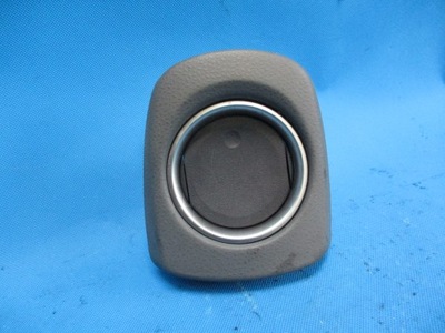 Решітка впуск повітря toyota yaris iii фото №1