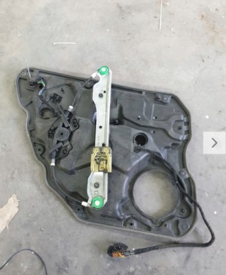 Механізм підйомник скло правий задня volvo xc60 фото №1