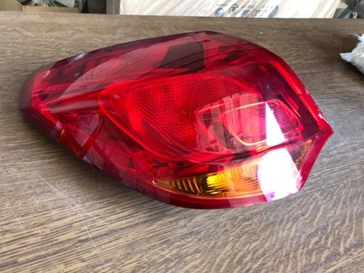 Opel astra j 09-15 лампа права задня фото №1