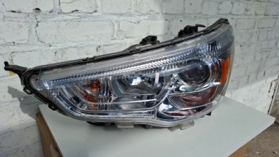 Фара лампа ліва mitsubishi asx 10-19 bi ксенон 8301c879 фото №1
