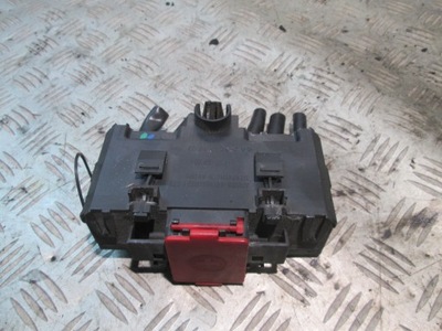 Запобіжник головний mercedes w203 c klasa a2035450803 фото №1