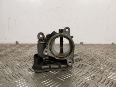 2015 land rover range rover evoque l538 дросельна заслінка 02888030 фото №1