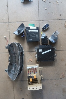 Subaru forester v lift 2023 набір стартовий 22765av271 фото №1