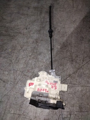 Замок дверь правый перед vw passat b7 7pin фото №1