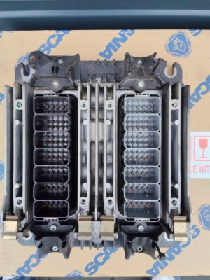 Блок управления бортовой компьютер двигателя s8 scania r xpi ecu ems dc13 155 фото №1
