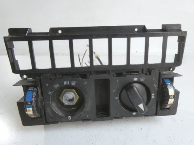 Панель обдув кондиціонера mercedes w124 фото №1