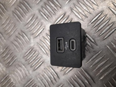 Ford explorer vi 2020 роз'єм / з'єднувач usb фото №1