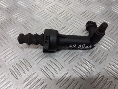 Помпа зчеплення seat cordoba ii 1.4 6q0721261f фото №1