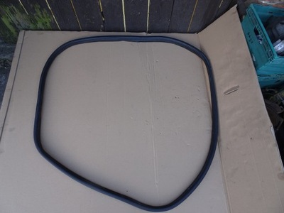 Peugeot partner berlingo ii lift прокладка кузовна правий перед фото №1