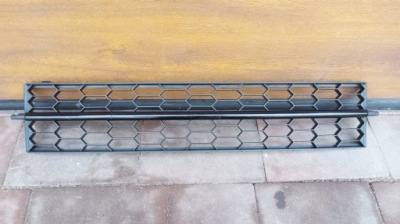 Решітка радіатора решітка радіатора бампера перед-- skoda octavia iii 5e0 2012-2016 фото №1