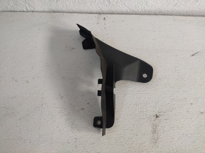 Mercedes w246 захист шарнір капот ліва фото №1