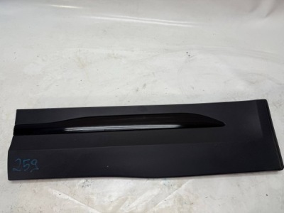 Mercedes glb w247 молдинг ліва задня задня двері a2477378500 фото №1