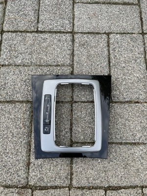 Рамка захист домкрата передач glk x204 a2042670688 фото №1