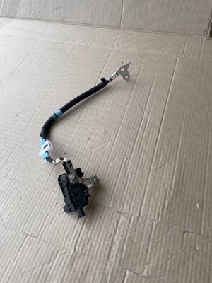 Lexus es 300h клема мінусова запобіжник фото №1