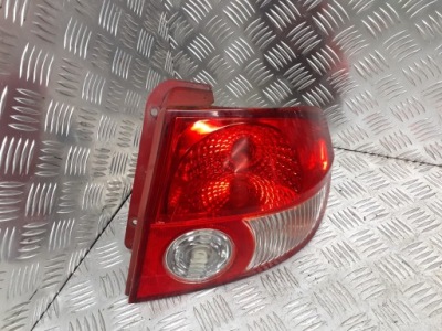 Лампа права задня hyundai getz 92402-1cxxx фото №1