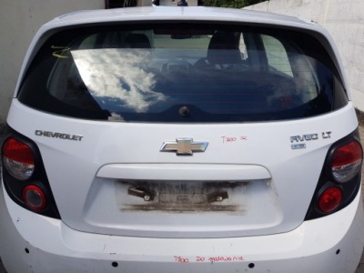 Chevrolet aveo t300 hb крышка багажника задняя задняя комплектная 2011- фото №1