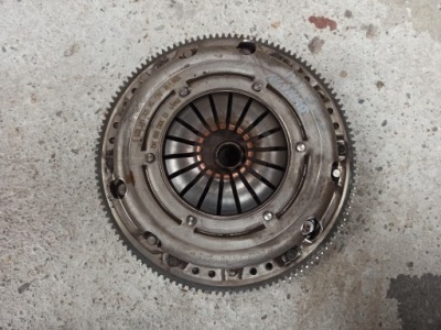 Зчеплення sachs 1.4 audi vw seat skoda 036105271d фото №1