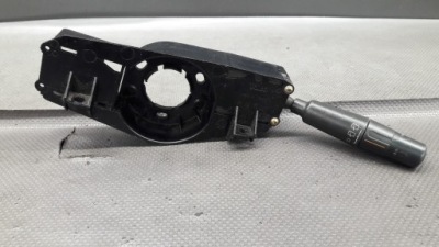 61557102 переключатель дворник peugeot 106 91r фото №1