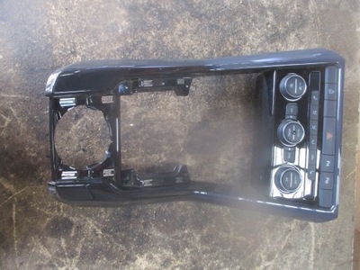 Панель кондиционера рамка 5g0907044da vw t-roc фото №1