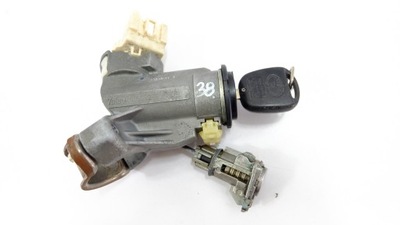 Toyota yaris verso замок запалювання ключ фото №1