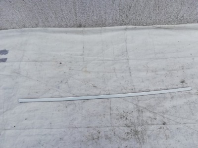 Молдинг дверь левый задняя kia sorento 83850c5001 фото №1