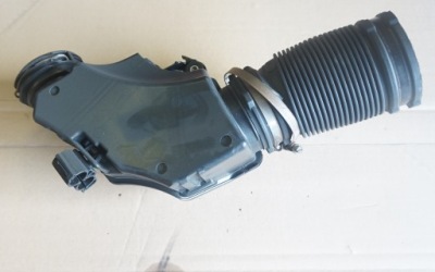 Шланг повітря volvo s60 iii v60 ii b3 b4 фото №1