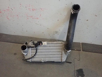 Интеркулер hyunda i20 veloster stonic 28270-04600 фото №1